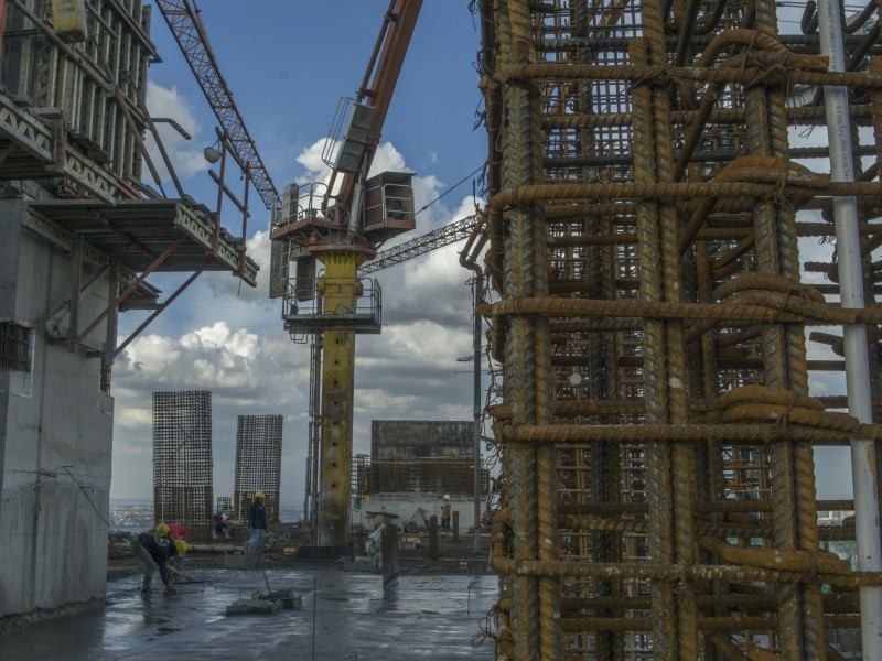 Workers working on a constriction site