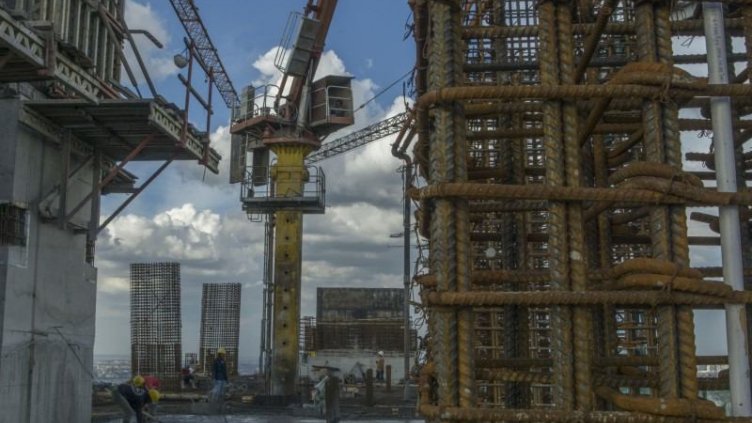 Workers working on a constriction site