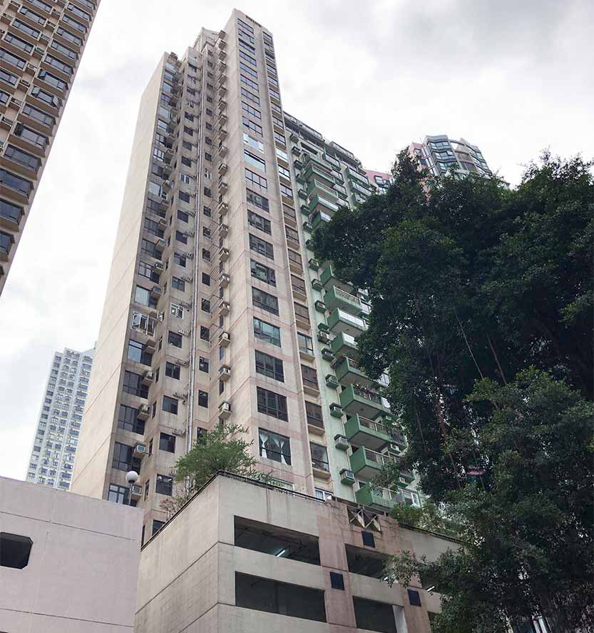 JLL appointed as sole agent for the sale of a rare car port and a residential flat in Mid-Levels West