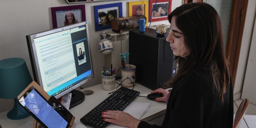 A lady with laptop