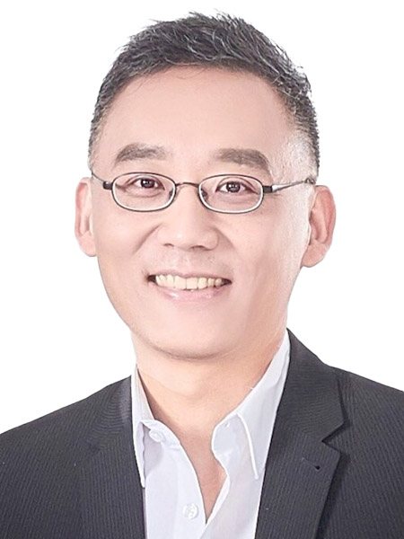 Eddie Chan,Head of Corporate Services, Digital Business Service - Hang Seng Bank Limited
